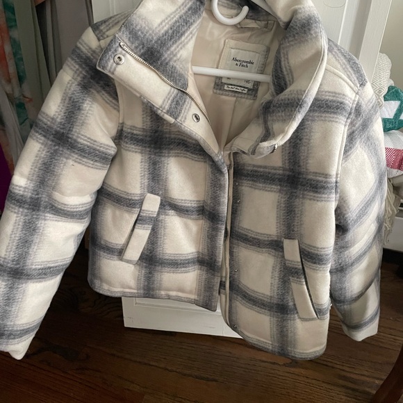 Abercrombie & Fitch A&F Wool-Blend Mini
Puffer in Cream Plaid - XS - Picture 3 of 5